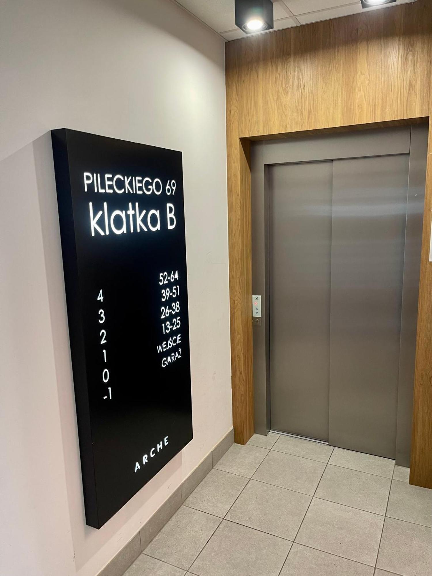 Time&House Pileckiego Przy Centrum Onkologi I Klinice Novum Apartament Na Wylacznosc Pokoj,Sypialnia,Lozko, Lazienka,Kuchnia Appartement Warschau Buitenkant foto