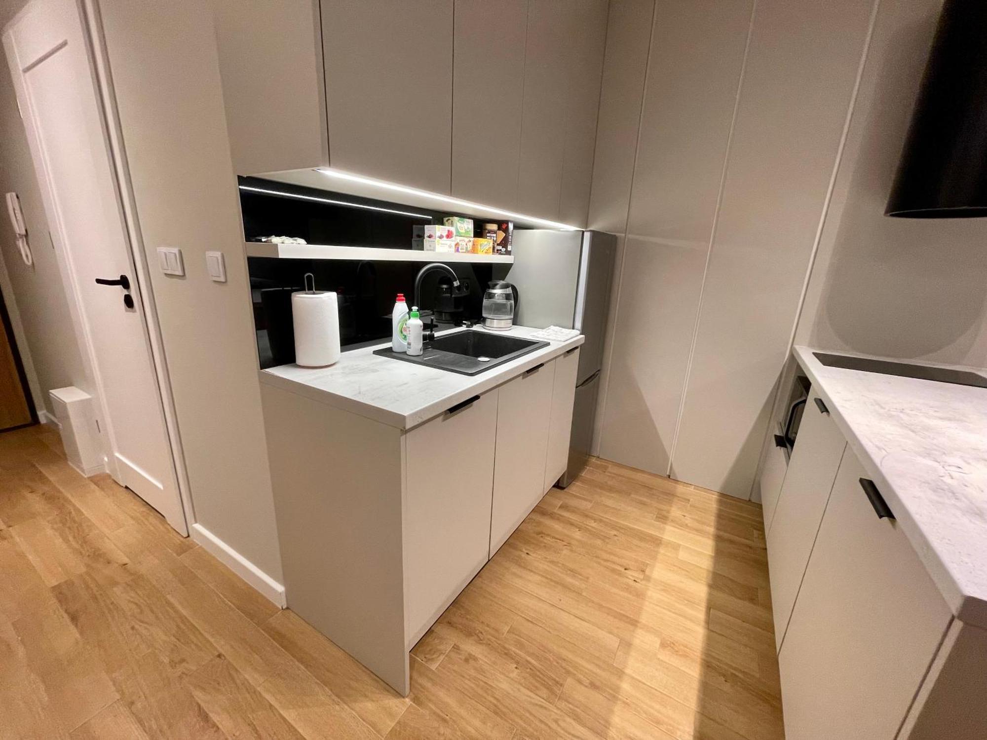 Time&House Pileckiego Przy Centrum Onkologi I Klinice Novum Apartament Na Wylacznosc Pokoj,Sypialnia,Lozko, Lazienka,Kuchnia Appartement Warschau Buitenkant foto