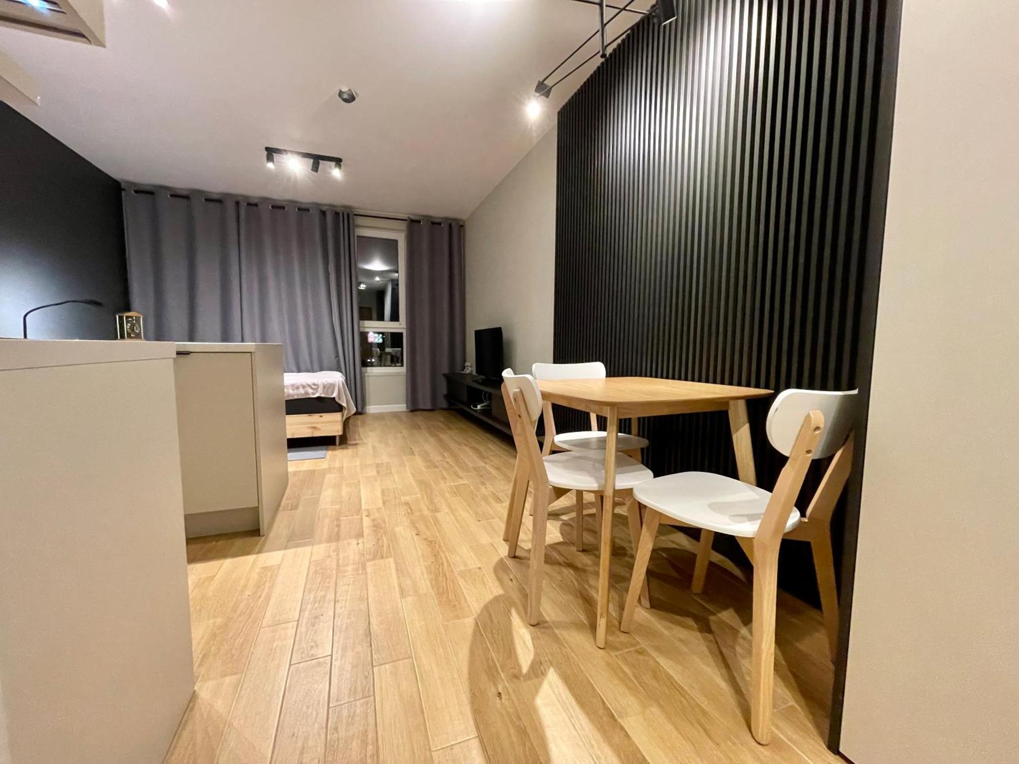 Time&House Pileckiego Przy Centrum Onkologi I Klinice Novum Apartament Na Wylacznosc Pokoj,Sypialnia,Lozko, Lazienka,Kuchnia Appartement Warschau Buitenkant foto